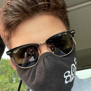 Meet your Posher, Adan